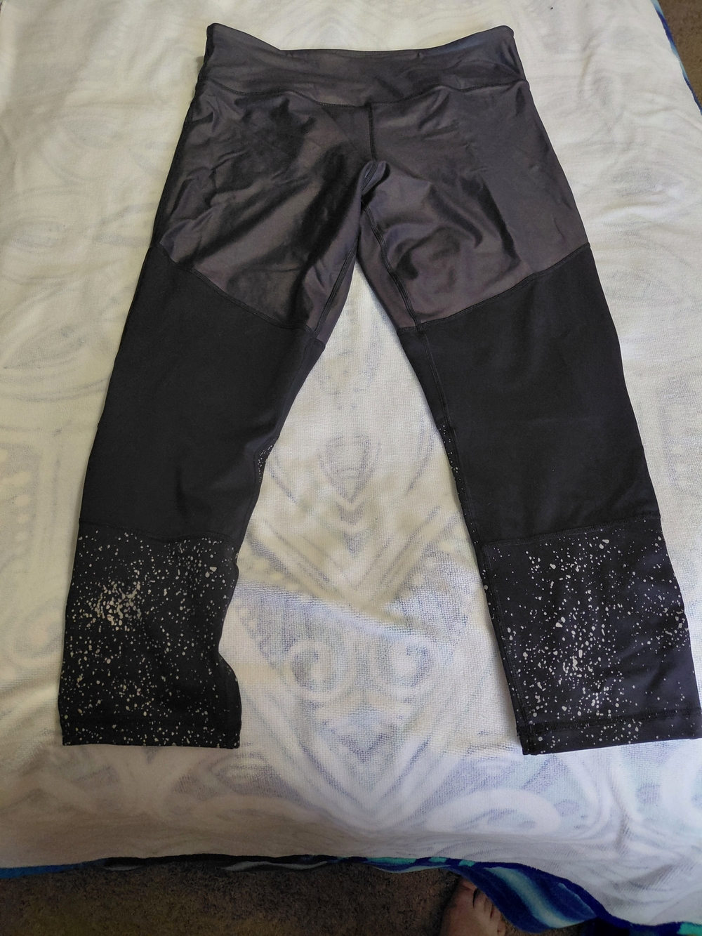 Zyia Black Athletic Capris with Reflective Ankles